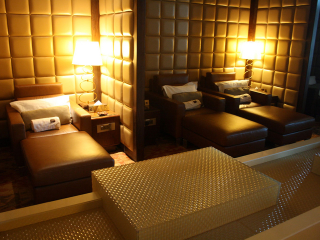 Illustration for article titled Travel Post: A Lounge for the People